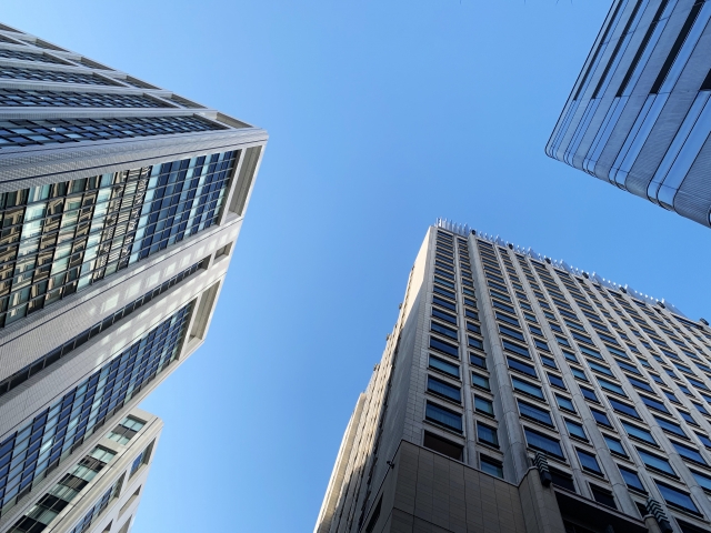 自社ビル売却の判断基準とは？法人がビルを売るときの注意点も解説